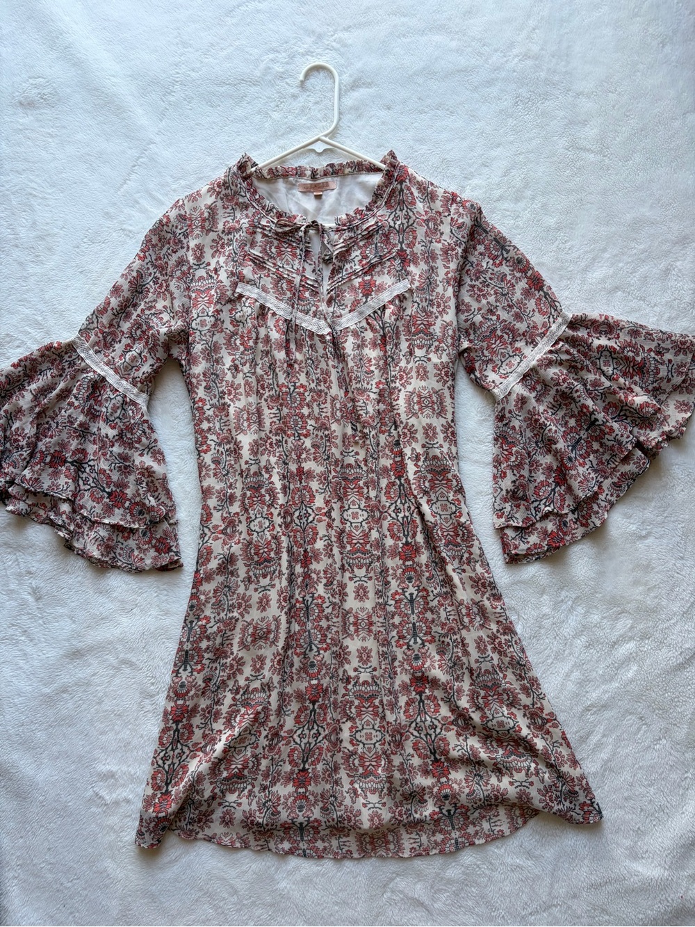 Gibson Latimer Dusty Rose Floral Bell-Sleeve Dress. Size 1X